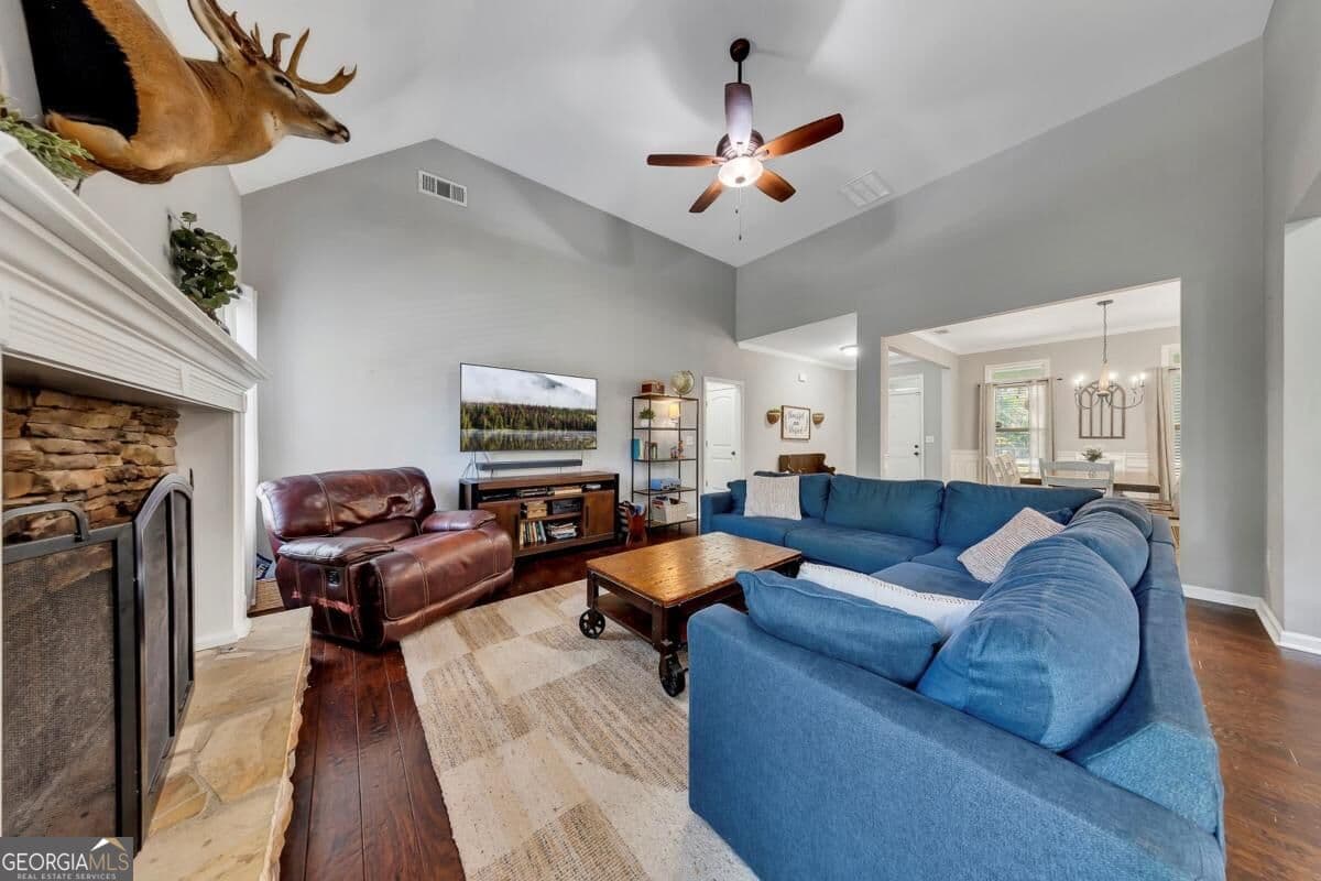 4 bedroom, 3 bathroom, 2,291 sq ft single family residence under contract at 810 Flatbottom Road, Ball Ground, GA 30107 — photo 9