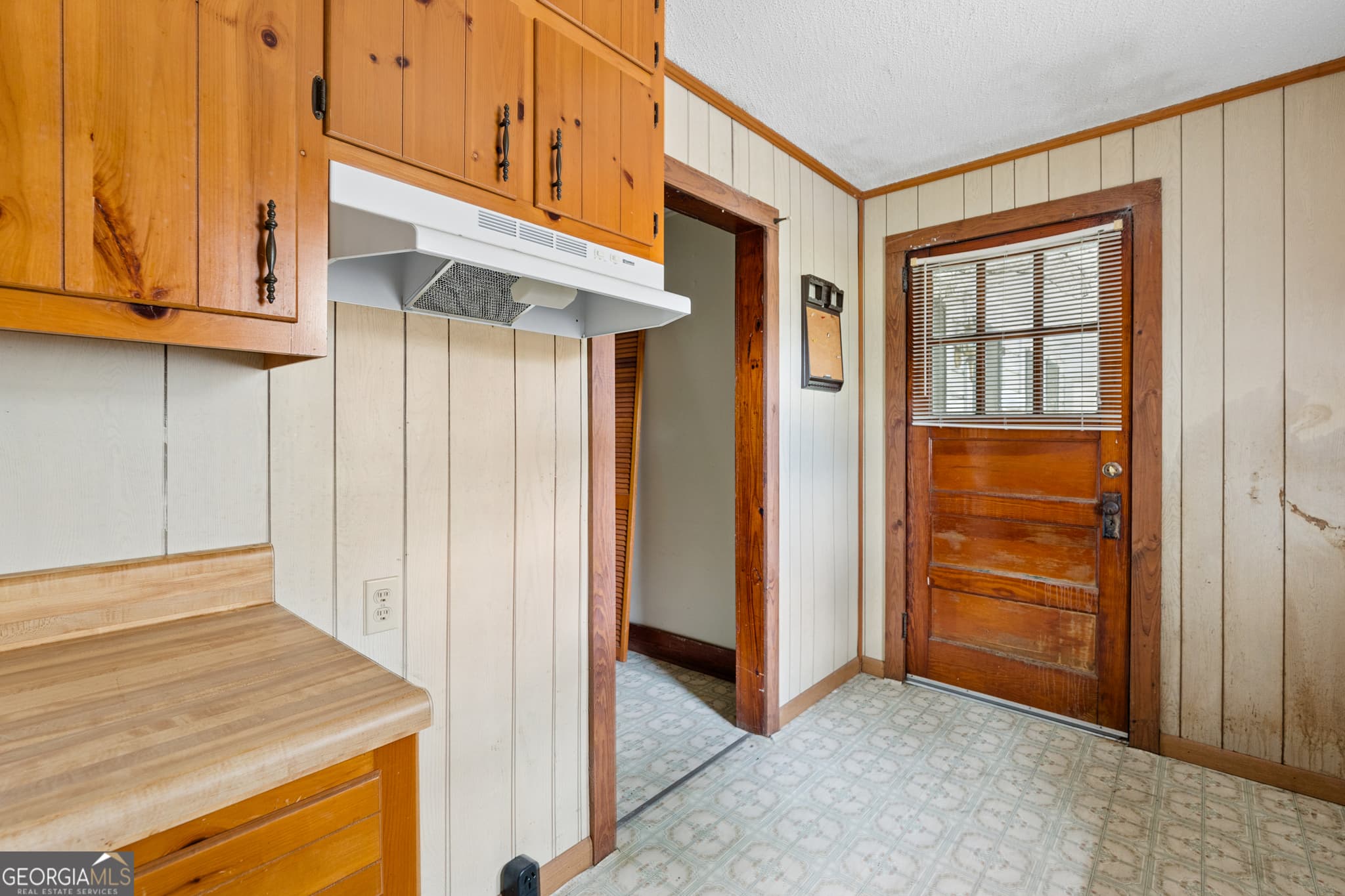 2 bedroom, 1 bathroom, 816 sq ft single family residence under contract at 157 Patterson Road, Baxley, GA 31513 — photo 7