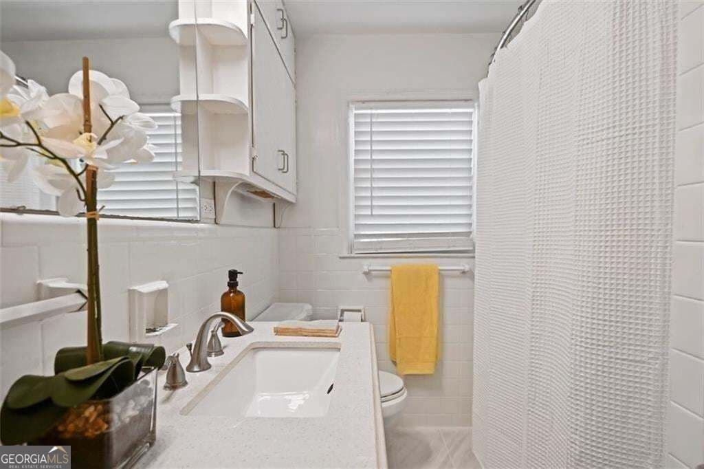 3 bedroom, 1.5 bathroom, 1,744 sq ft single family residence for rent at 2654 Elsinore Street, Atlanta, GA 30344 for $2,050 a month — photo 10