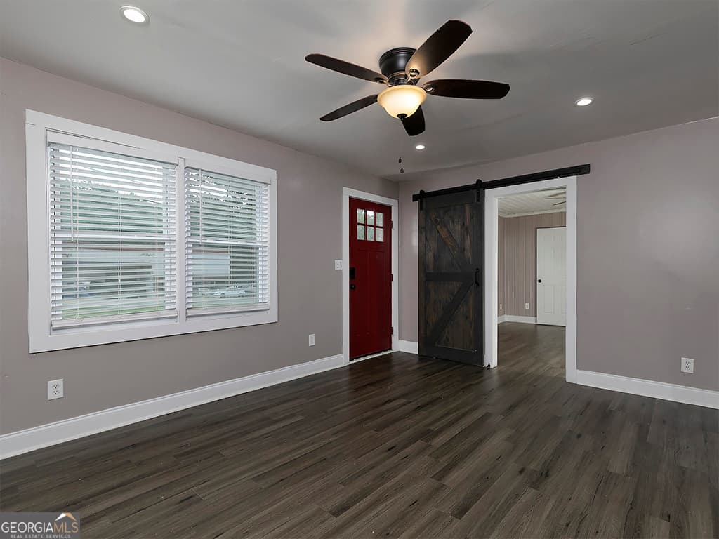 4 bedroom, 2 bathroom, 1,679 sq ft single family residence for sale at 234 E Memorial Drive, Dallas, GA 30132 — photo 4