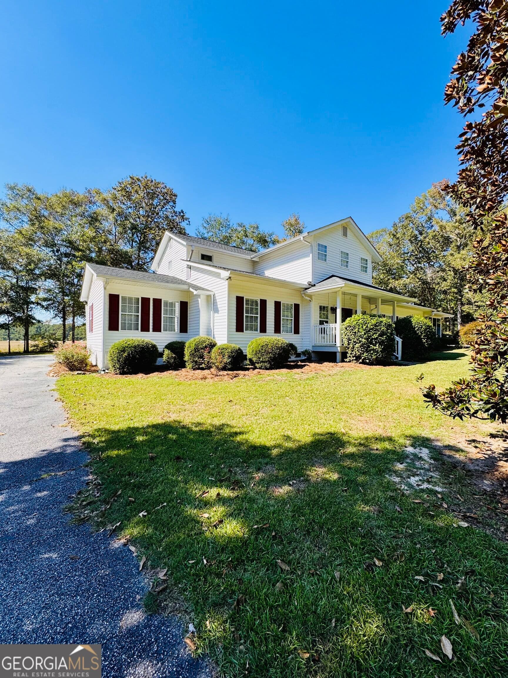 4 bedroom, 3.5 bathroom duplex for rent at 184 Cannon Road, Sharpsburg, GA 30277 for $2,695 a month — photo 2