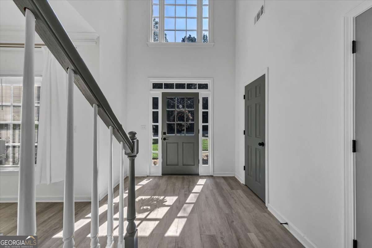 4 bedroom, 2.5 bathroom, 2,415 sq ft single family residence for sale at 565 Fortune Ridge Road, Stone Mountain, GA 30087 — photo 7