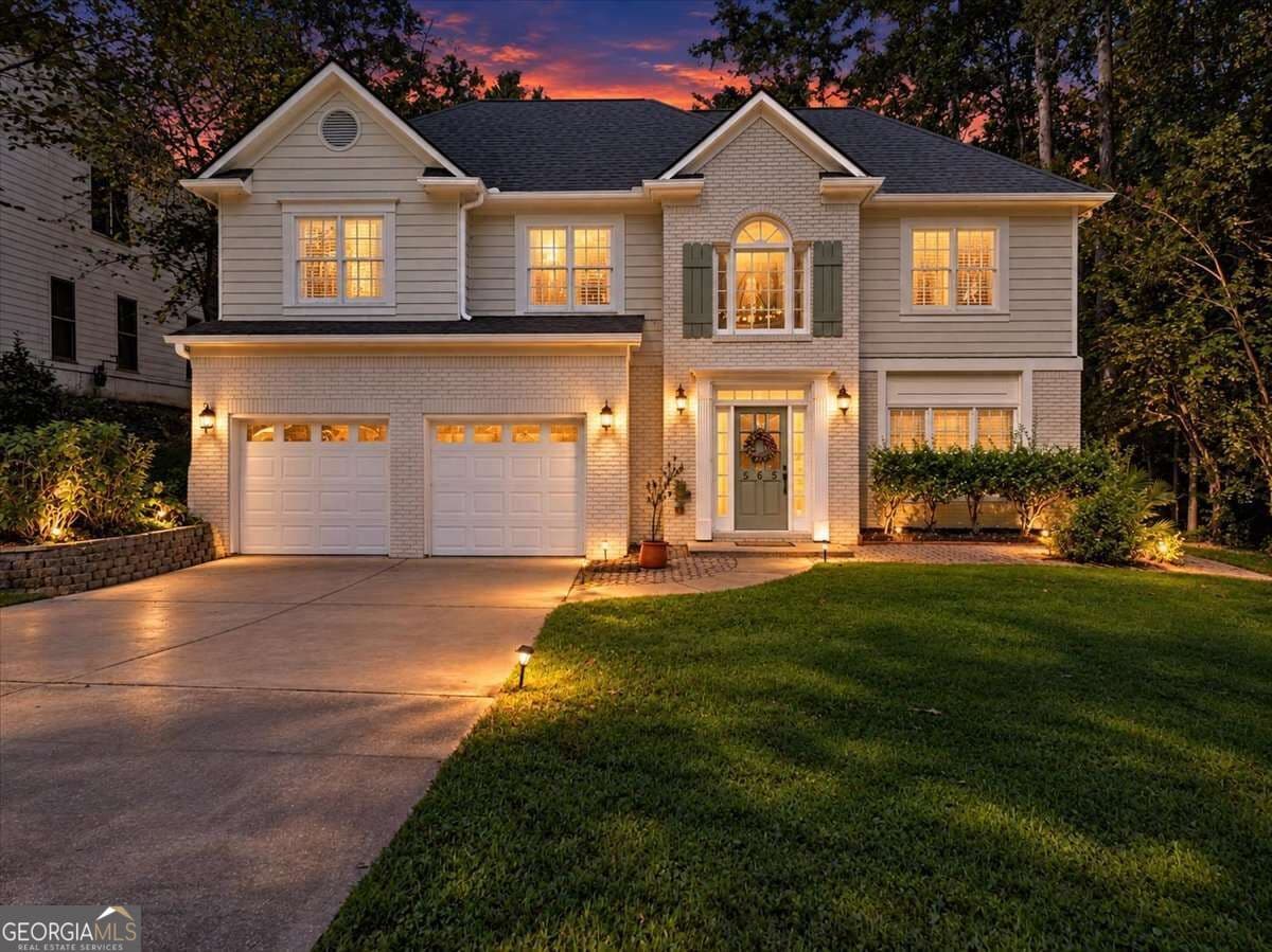 4 bedroom, 2.5 bathroom, 2,415 sq ft single family residence for sale at 565 Fortune Ridge Road, Stone Mountain, GA 30087 — photo 5