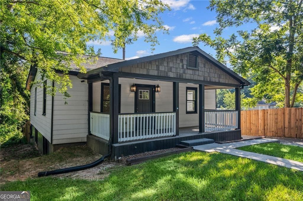 4 bedroom, 3 bathroom, 3,100 sq ft single family residence for sale at 1987 Ruth Street, Atlanta, GA 30318 — photo 3