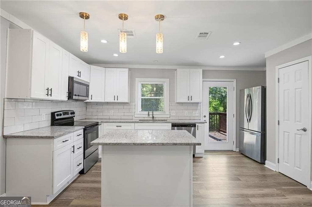 4 bedroom, 3 bathroom, 3,100 sq ft single family residence for sale at 1987 Ruth Street, Atlanta, GA 30318 — photo 9