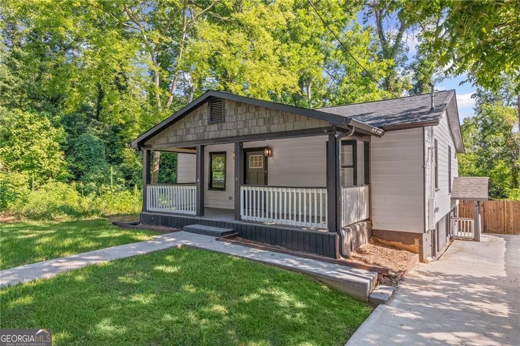 4 bedroom, 3 bathroom, 3,100 sq ft single family residence for sale at 1987 Ruth Street, Atlanta, GA 30318 — photo 4