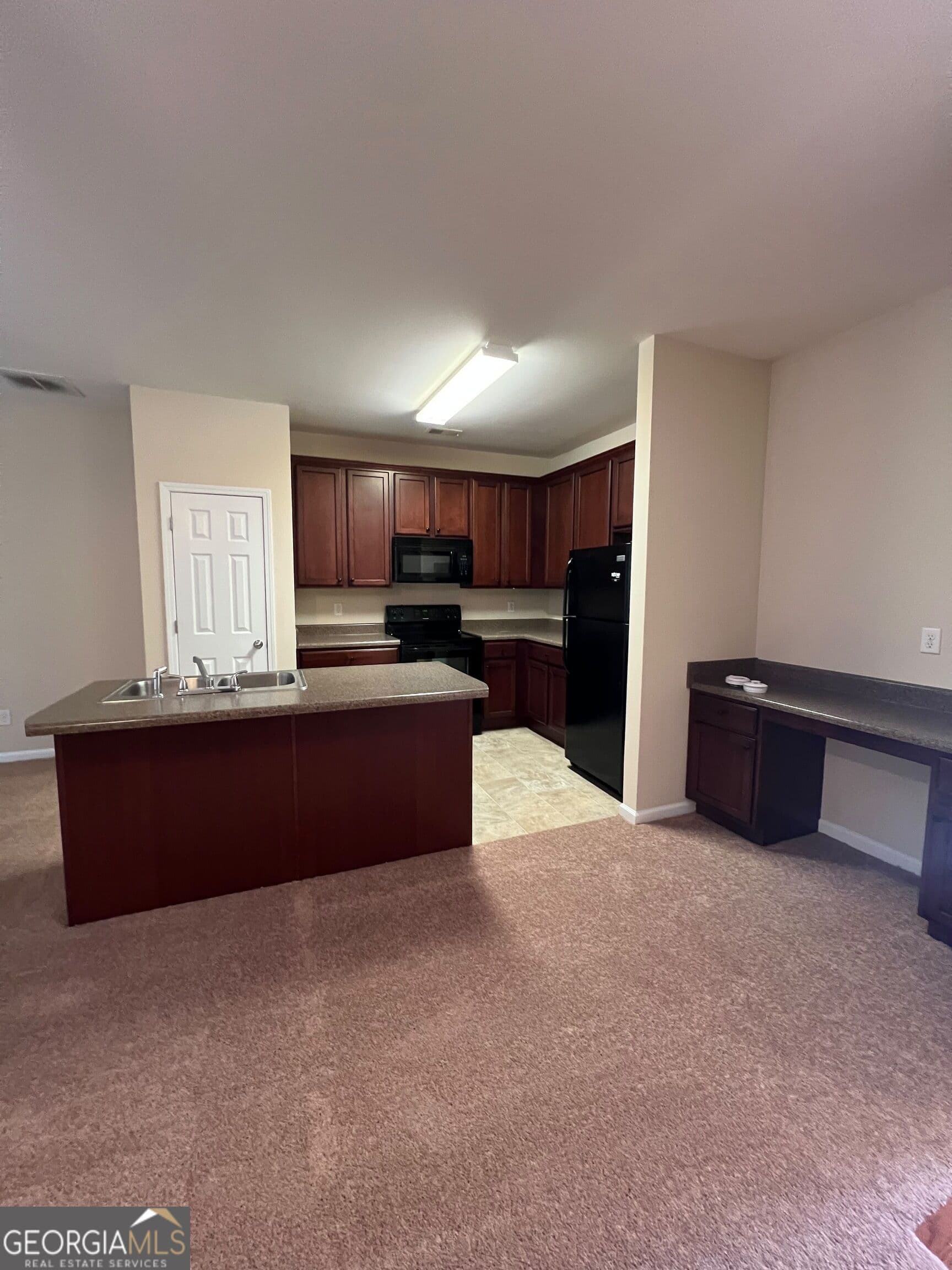 3 bedroom, 2.5 bathroom, 1,596 sq ft single family residence for rent at 2378 Capella Circle, South Fulton, GA 30331 for $1,800 a month — photo 9