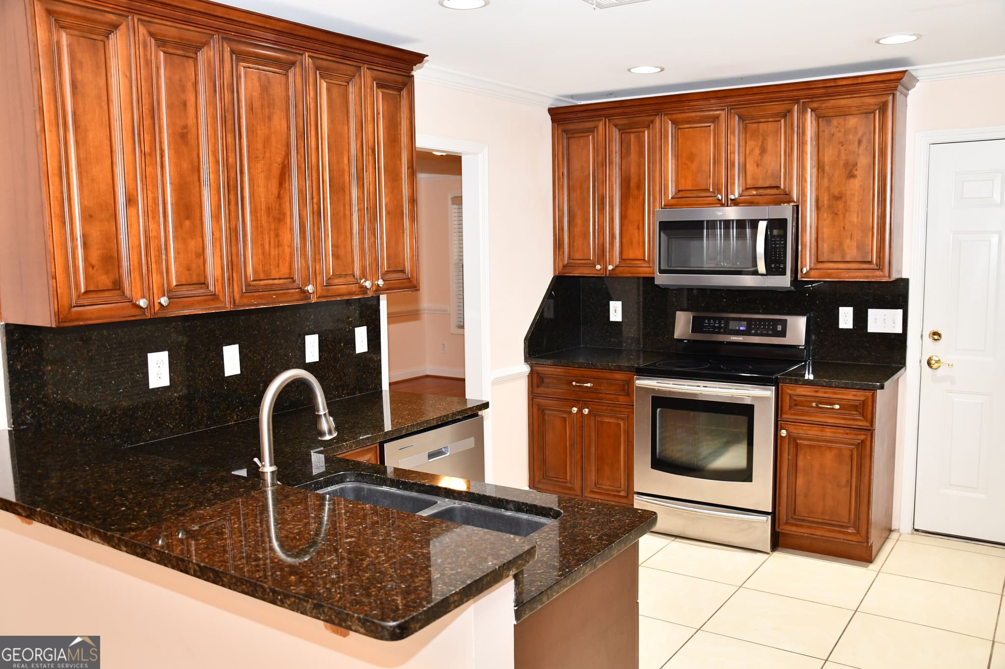 3 bedroom, 2.5 bathroom, 2,404 sq ft single family residence for rent at 4235 Old Wood Drive, Conyers, GA 30094 for $2,300 a month — photo 7