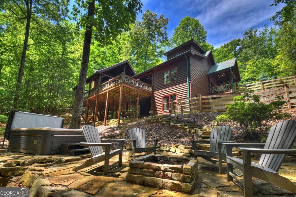 3 bedroom, 3 bathroom, 2,080 sq ft cabin,single family residence for sale at 101 Overlook Road, Blue Ridge, GA 30513 — photo 2