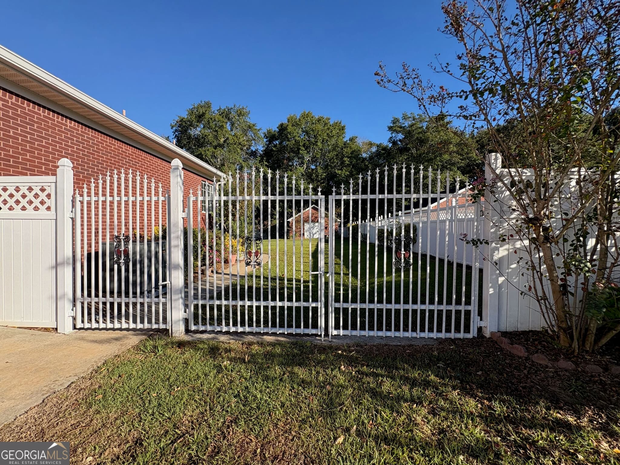 4 bedroom, 3.5 bathroom, 2,004 sq ft single family residence for rent at 455 Joseph Chandler Drive, Macon, GA 31216 for $2,600 a month — photo 3