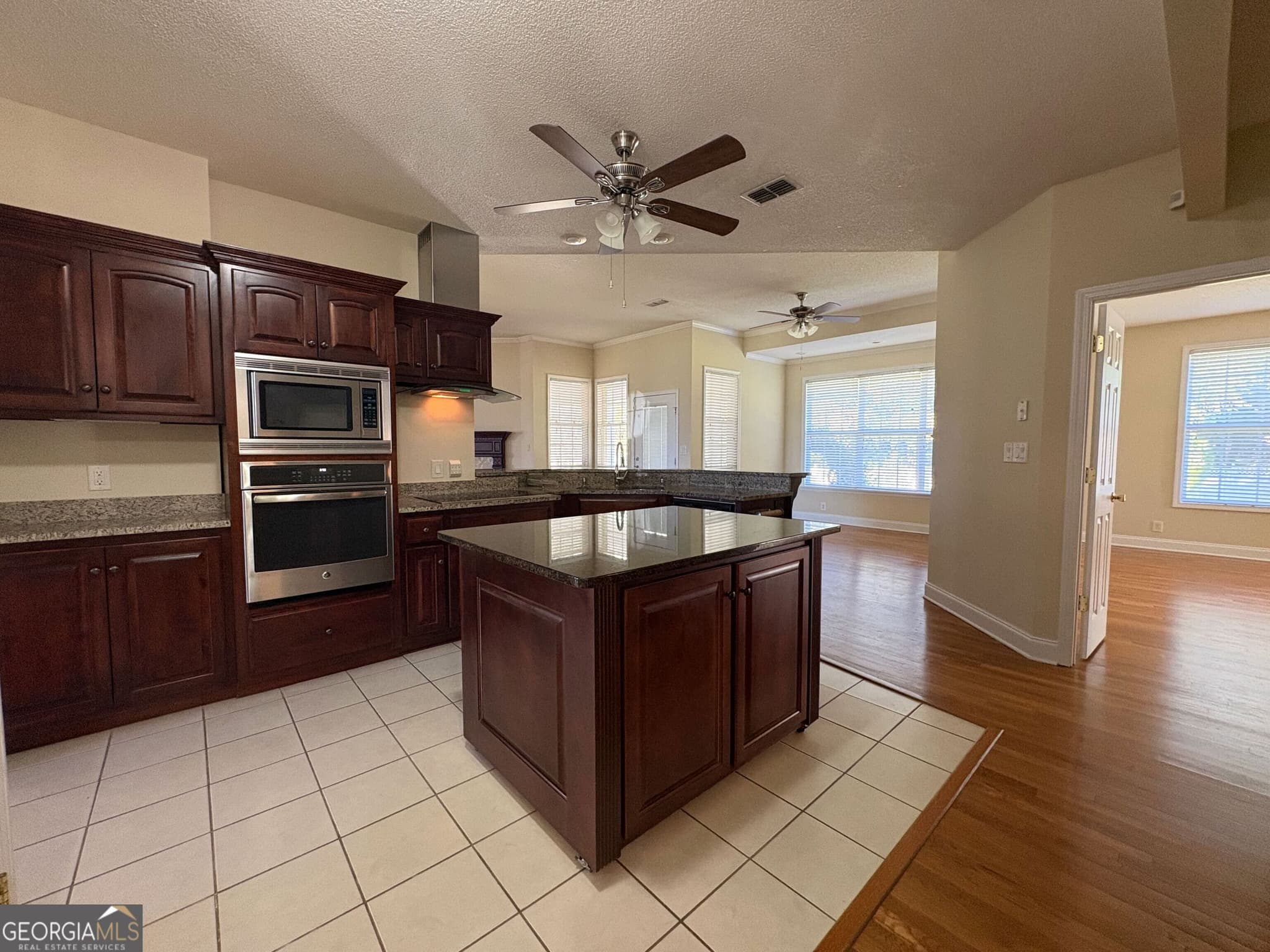 4 bedroom, 3.5 bathroom, 2,004 sq ft single family residence for rent at 455 Joseph Chandler Drive, Macon, GA 31216 for $2,600 a month — photo 8