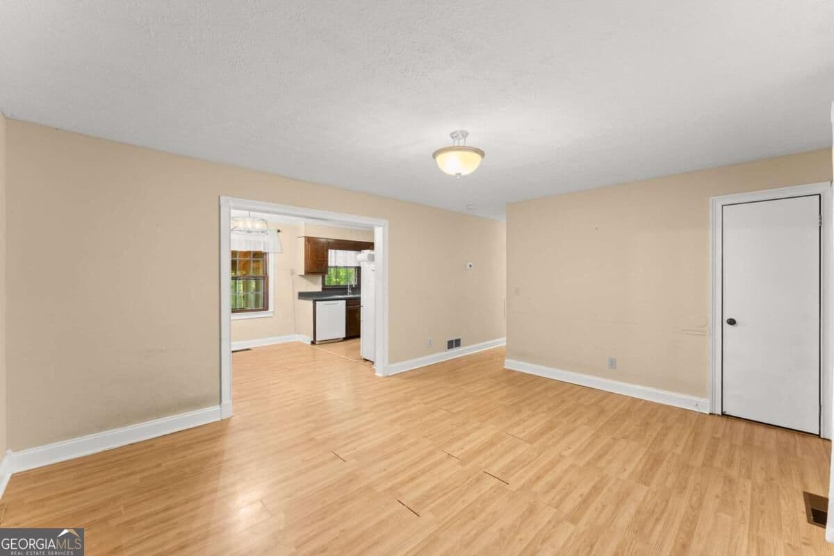 4 bedroom, 2 bathroom, 1,407 sq ft single family residence for sale at 3489 Bell Road, Gainesville, GA 30507 — photo 10