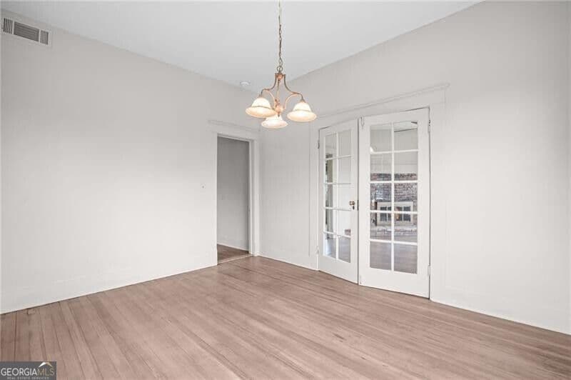 4 bedroom, 2 bathroom, 2,400 sq ft single family residence for sale at 3097 East Point Street, East Point, GA 30344 — photo 6