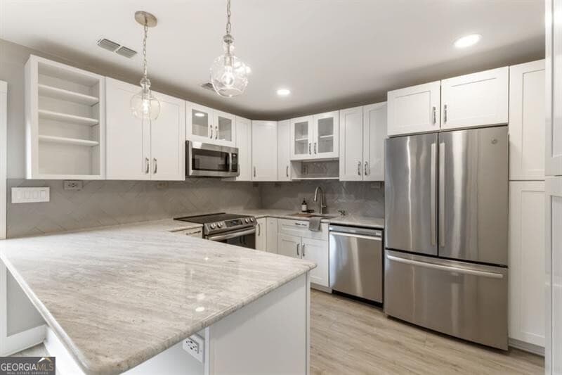 2 bedroom, 1.5 bathroom, 1,040 sq ft condominium sold at 2794 Farmstead Road, Smyrna, GA 30080