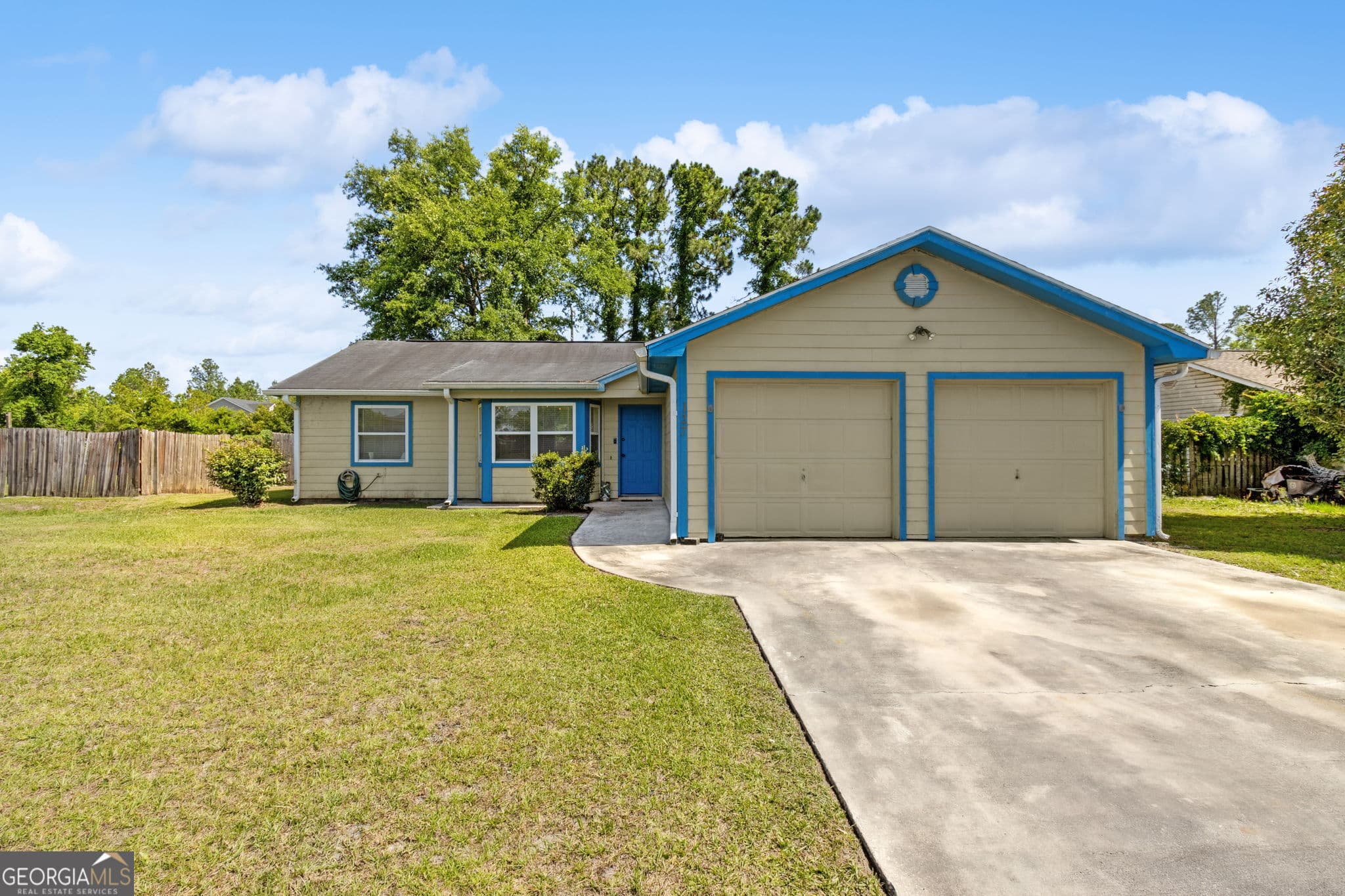 3 bedroom, 2 bathroom, 1,384 sq ft single family residence sold at 127 Fairfield Drive, St. Marys, GA 31558