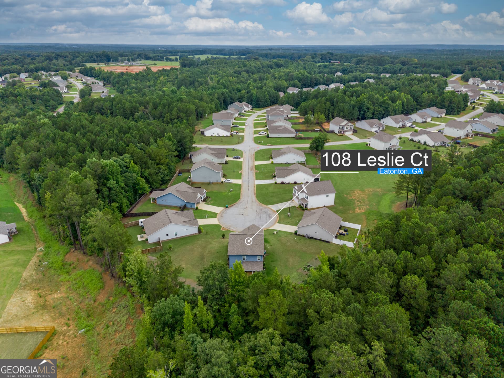 4 bedroom, 2.5 bathroom, 2,600 sq ft single family residence for sale at 108 Leslie Court, Eatonton, GA 31024 — photo 2