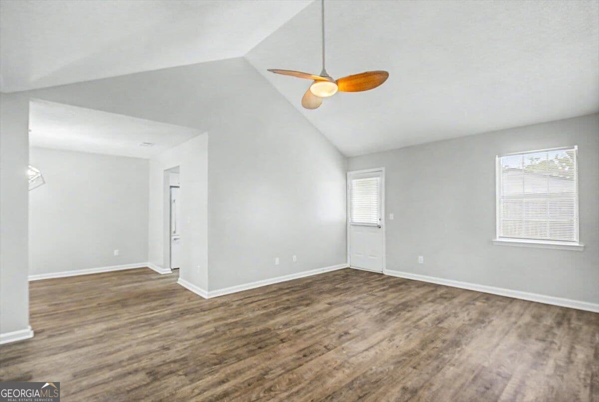 3 bedroom, 2 bathroom, 1,292 sq ft single family residence for sale at 916 Wrenwood Lane, Hinesville, GA 31313 — photo 7