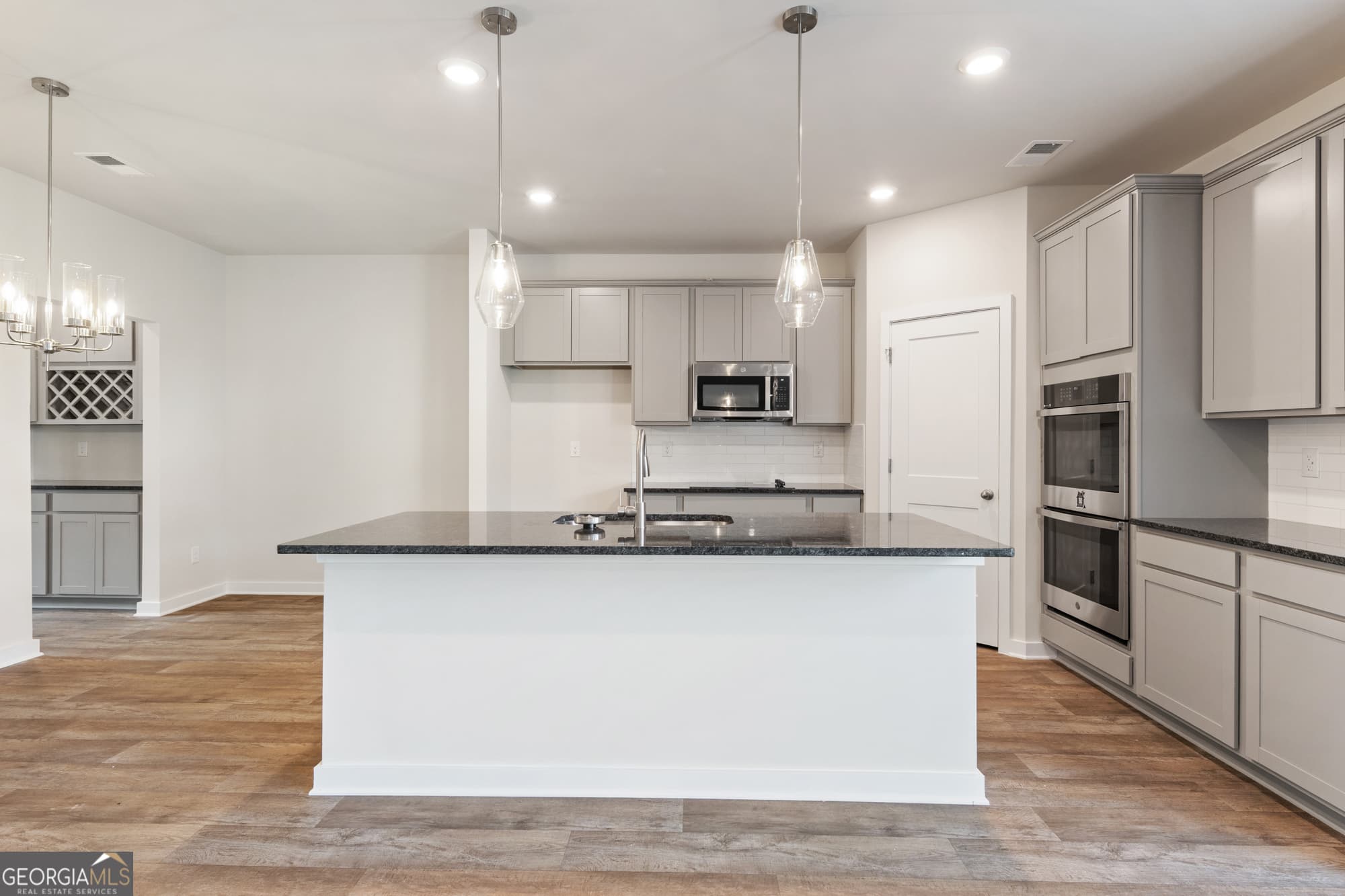 4 bedroom, 2.5 bathroom, 2,700 sq ft single family residence for sale at 203 Crabapple Road, Mcdonough, GA 30253 — photo 4