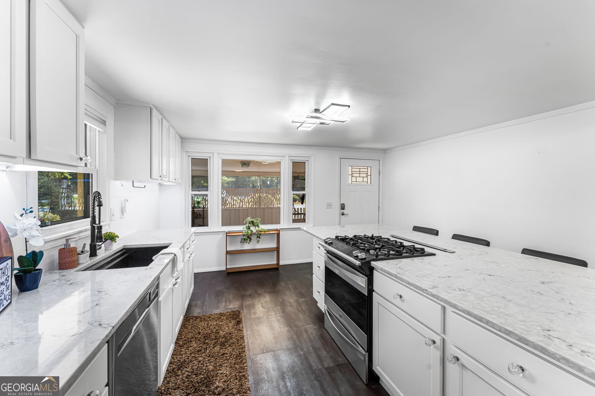 3 bedroom, 2.5 bathroom, 1,593 sq ft single family residence for sale at 5605 N Highway 33, Arabi, GA 31712 — photo 8