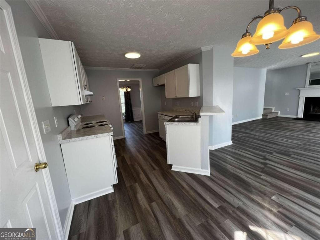 4 bedroom, 2.5 bathroom, 1,978 sq ft single family residence for sale at 500 Kings Place, Riverdale, GA 30296 — photo 4