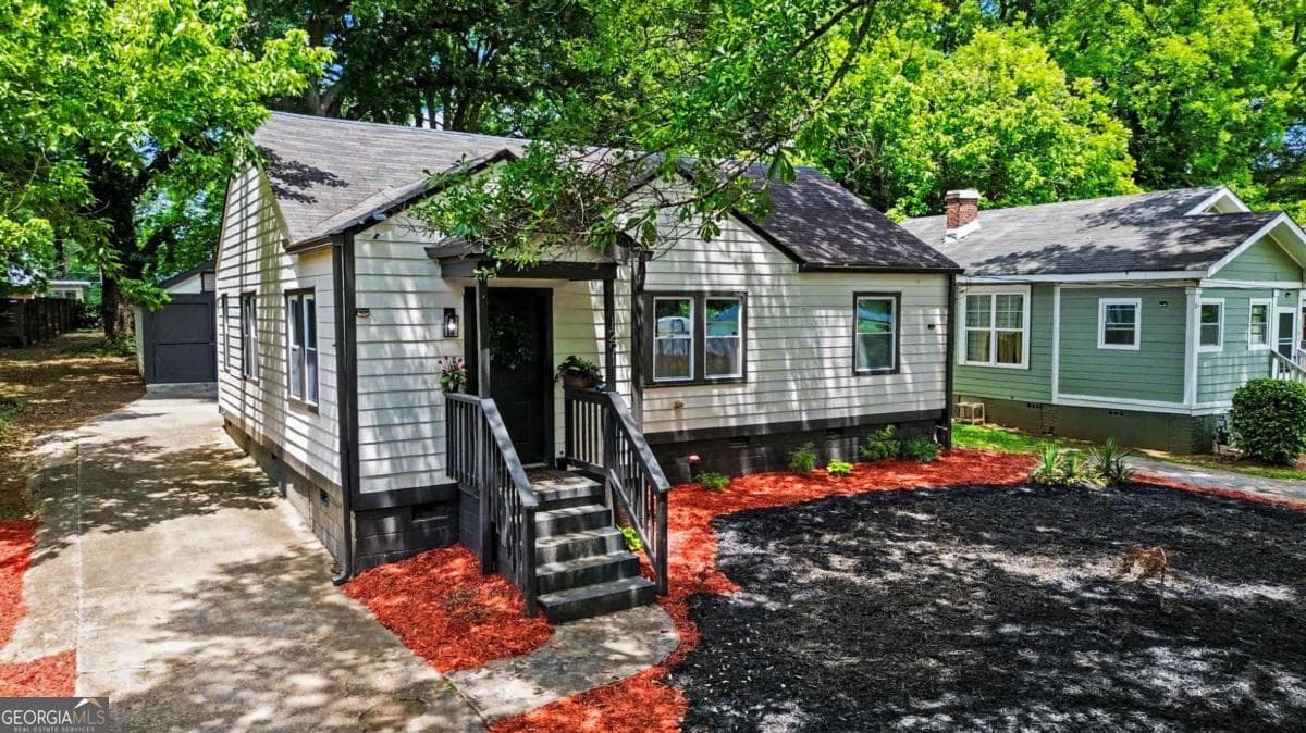 4 bedroom, 2 bathroom, 1,510 sq ft single family residence sold at 1291 Oakland Terrace, Atlanta, GA 30310