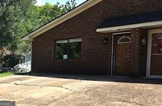 2 bedroom, 1.5 bathroom, 911 sq ft condominium for sale at 54 Condo Circle, Ringgold, GA 30736 — photo 2