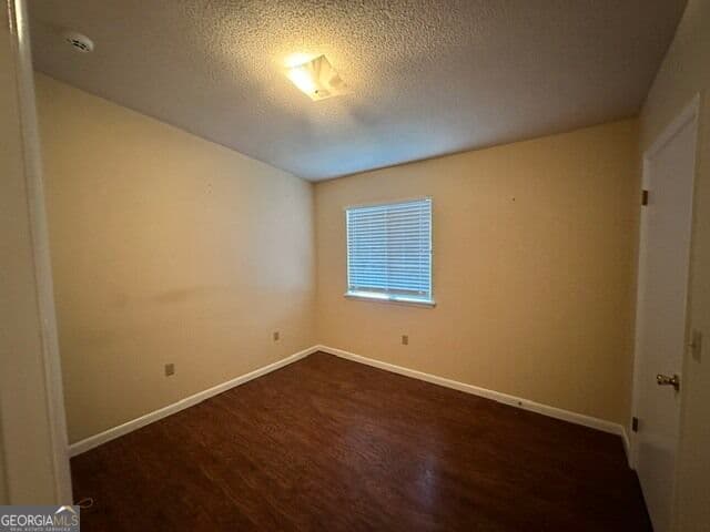 2 bedroom, 1.5 bathroom, 911 sq ft condominium for sale at 54 Condo Circle, Ringgold, GA 30736 — photo 6