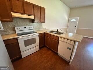 2 bedroom, 1.5 bathroom, 911 sq ft condominium for sale at 54 Condo Circle, Ringgold, GA 30736 — photo 4