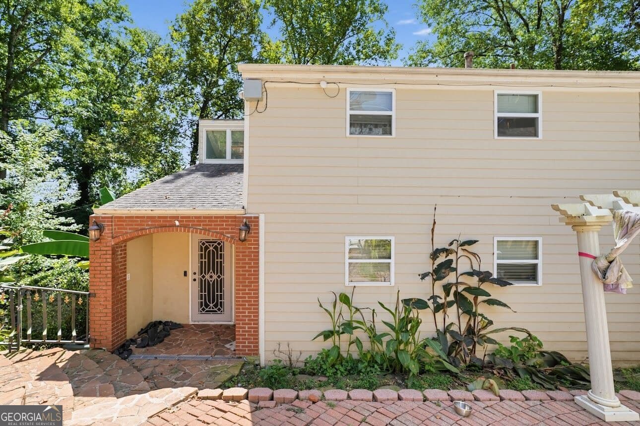 4 bedroom, 3.5 bathroom single family residence for sale at 355 Nottingham Drive, Marietta, GA 30066 — photo 2
