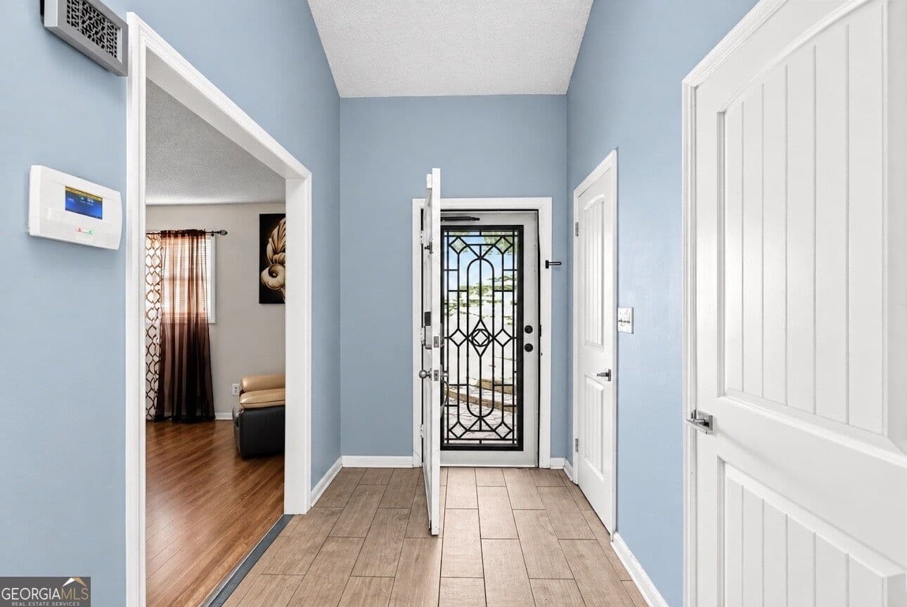 4 bedroom, 3.5 bathroom single family residence for sale at 355 Nottingham Drive, Marietta, GA 30066 — photo 10