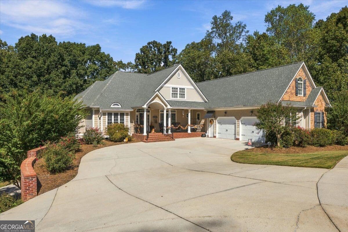 4 bedroom, 3 bathroom, 5,960 sq ft single family residence for sale at 56 Saddle Brooke Lane, Rock Spring, GA 30739 — photo 2
