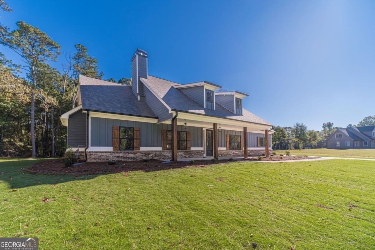 4 bedroom, 3 bathroom, 2,486 sq ft single family residence for sale at 3451 Stock Road, Monroe, GA 30656 — photo 2