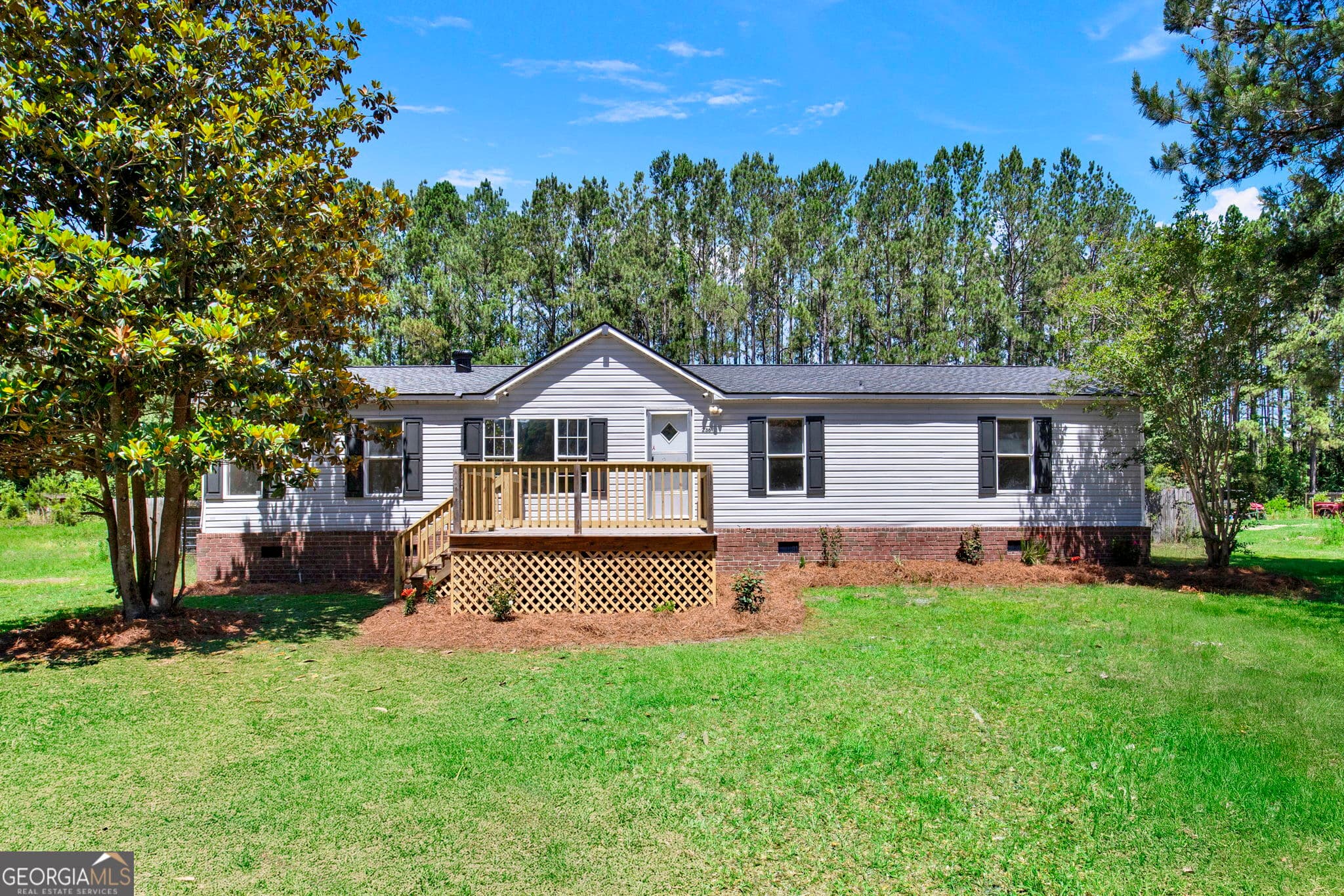 7 bedroom, 2 bathroom, 1,584 sq ft manufactured home,single family residence sold at 236 Southern Charm Way, Guyton, GA 31312