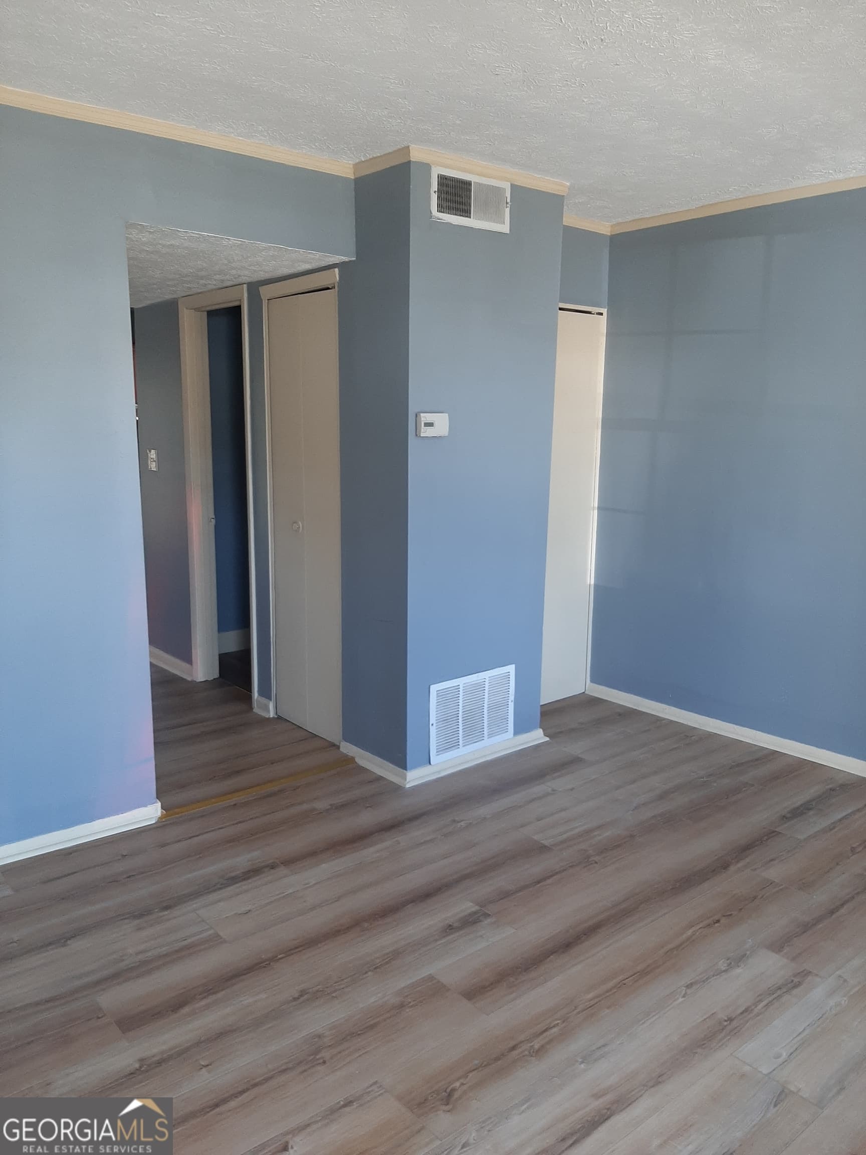 3 bedroom, 1.5 bathroom, 951 sq ft townhouse for sale at 1625 Conley Road 171, Conley, GA 30288 — photo 2