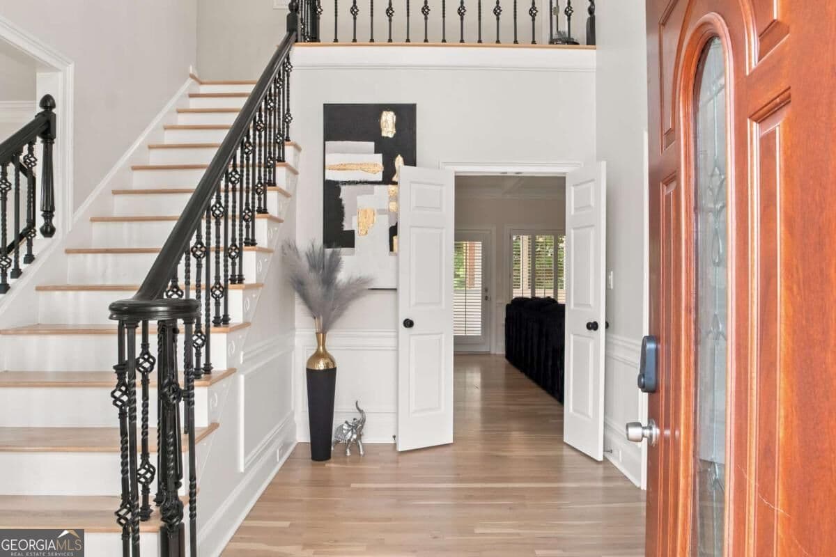 5 bedroom, 4.5 bathroom, 4,097 sq ft single family residence for sale at 4339 Donerail Drive, Snellville, GA 30039 — photo 5