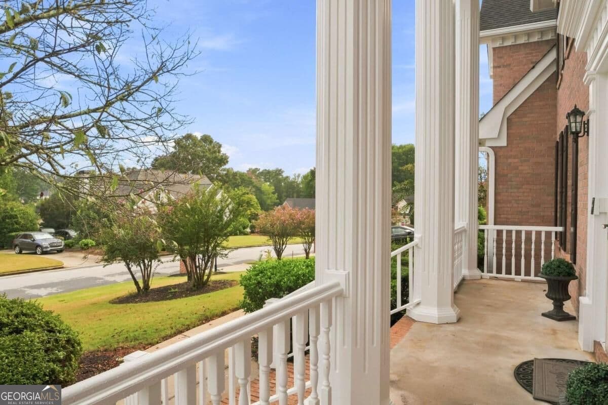 5 bedroom, 4.5 bathroom, 4,097 sq ft single family residence for sale at 4339 Donerail Drive, Snellville, GA 30039 — photo 4