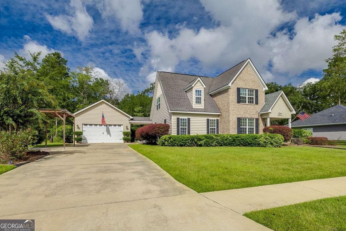 3 bedroom, 2.5 bathroom, 2,256 sq ft single family residence sold at 1118 Charlton Chase, Townsend, GA 31331