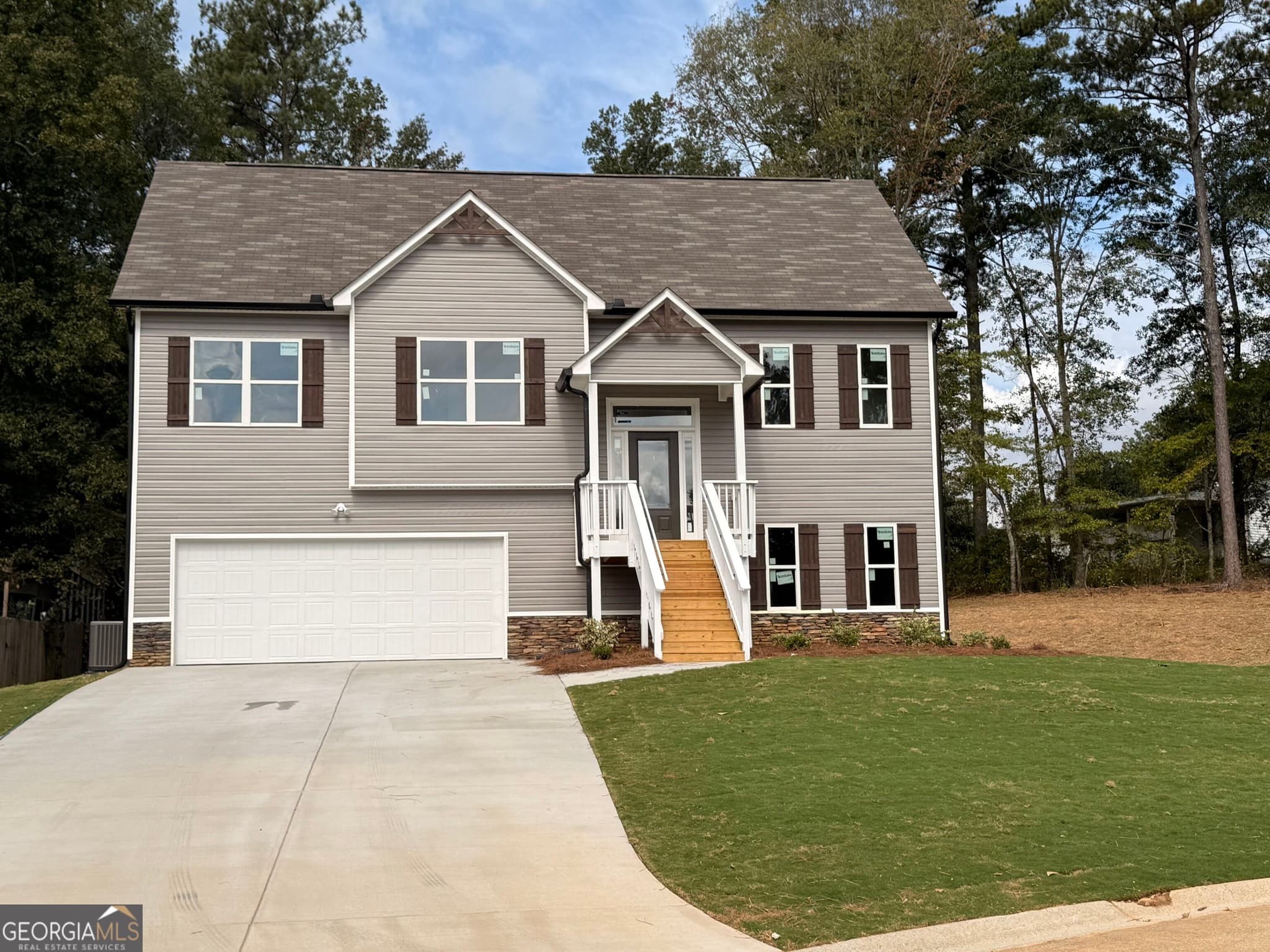 3 bedroom, 2 bathroom, 2,689 sq ft single family residence for sale at 706 Oakmont Trail, Villa Rica, GA 30180