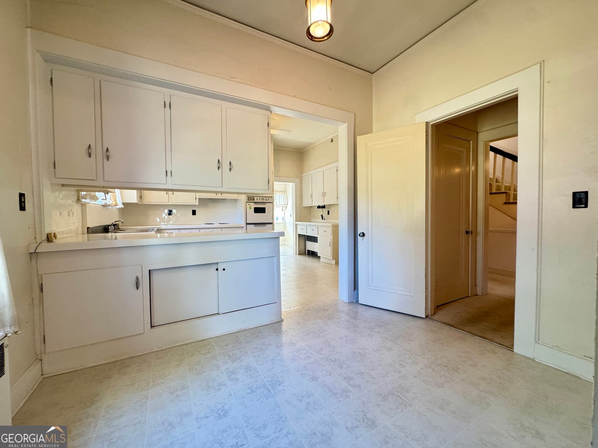 3 bedroom, 2.5 bathroom, 3,135 sq ft single family residence for sale at 1405 Vernon Street, Lagrange, GA 30240 — photo 5
