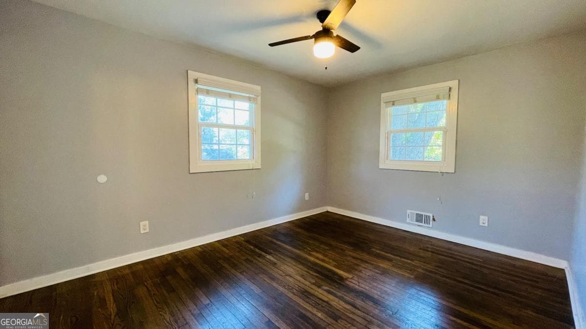 4 bedroom, 3 bathroom, 1,800 sq ft single family residence for sale at 656 Cedar Avenue, Atlanta, GA 30318 — photo 8