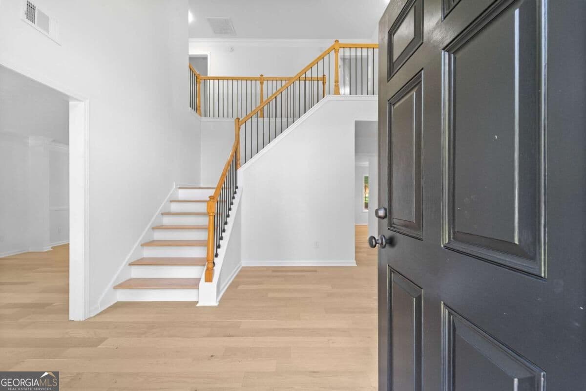 5 bedroom, 3 bathroom single family residence for sale at 6913 Wynmeadow Drive, Stone Mountain, GA 30087 — photo 5