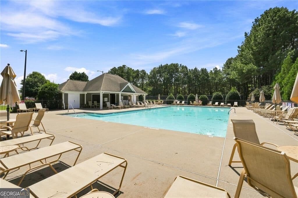 4 bedroom, 2.5 bathroom, 2,452 sq ft single family residence for sale at 926 Mill Creek Avenue, Canton, GA 30115 — photo 4