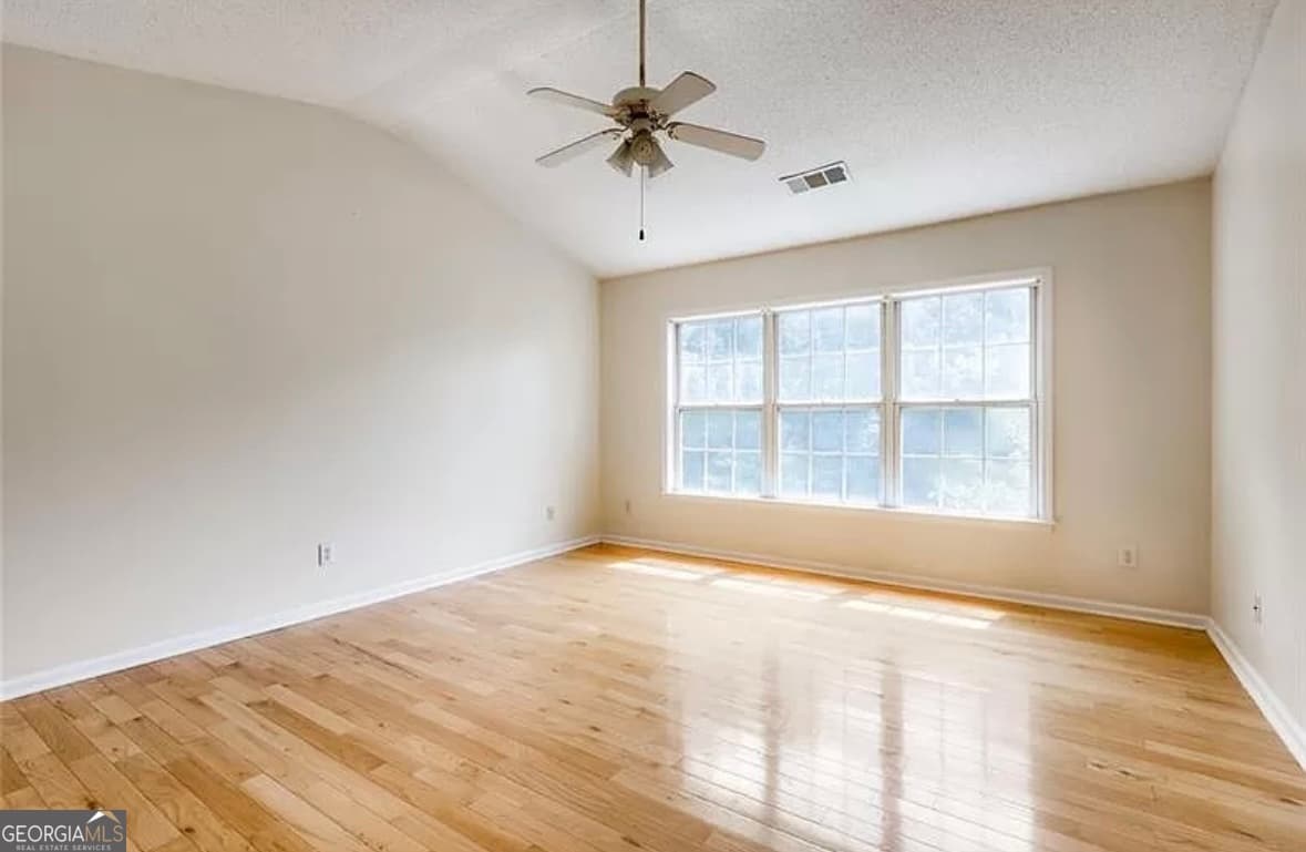 3 bedroom, 2.5 bathroom, 2,031 sq ft single family residence for rent at 2005 Maple Ridge Court, Acworth, GA 30101 for $2,700 a month — photo 6