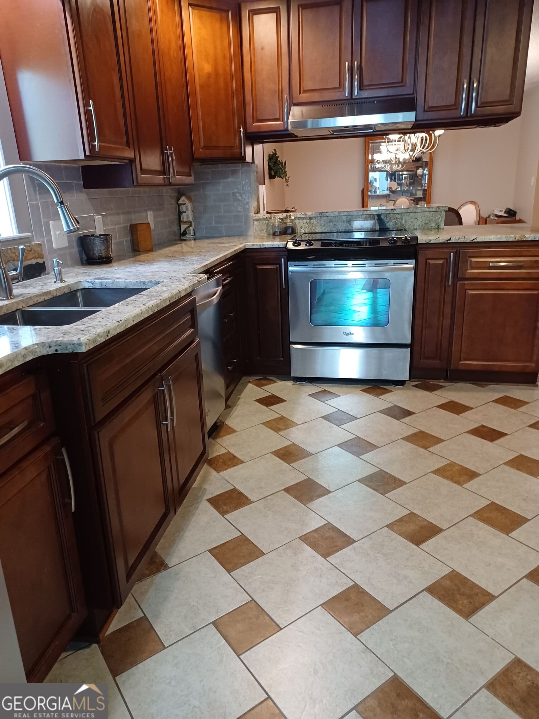 3 bedroom, 2 bathroom, 1,862 sq ft single family residence for sale at 3157 Parkwood Drive, Valdosta, GA 31605 — photo 10
