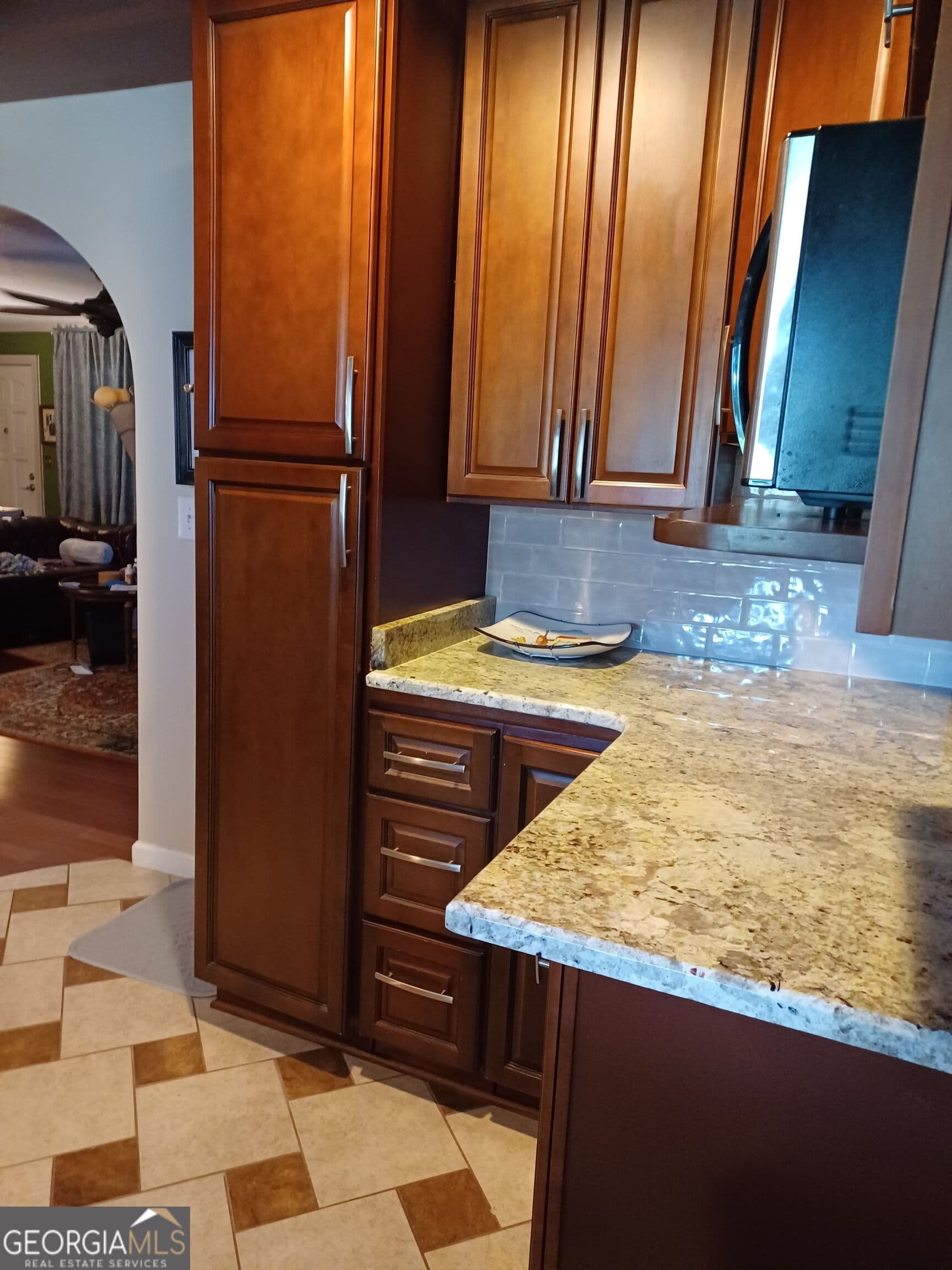 3 bedroom, 2 bathroom, 1,862 sq ft single family residence for sale at 3157 Parkwood Drive, Valdosta, GA 31605 — photo 8