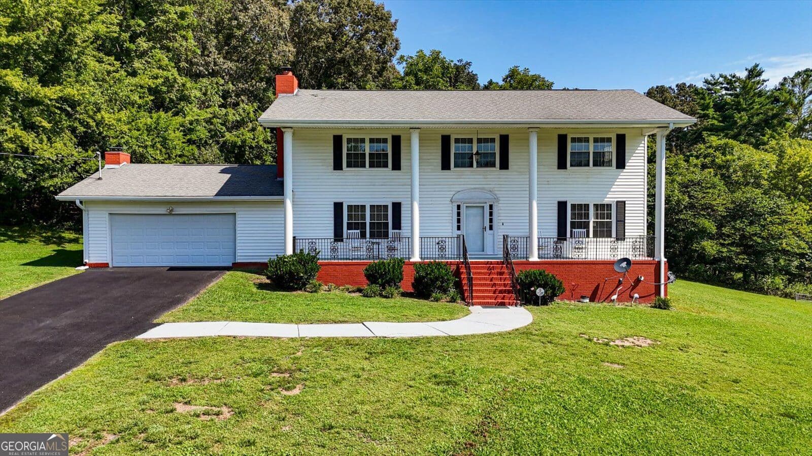 4 bedroom, 2.5 bathroom, 2,952 sq ft single family residence for sale at 60 Shamrock Drive, Ringgold, GA 30736 — photo 1 of 50