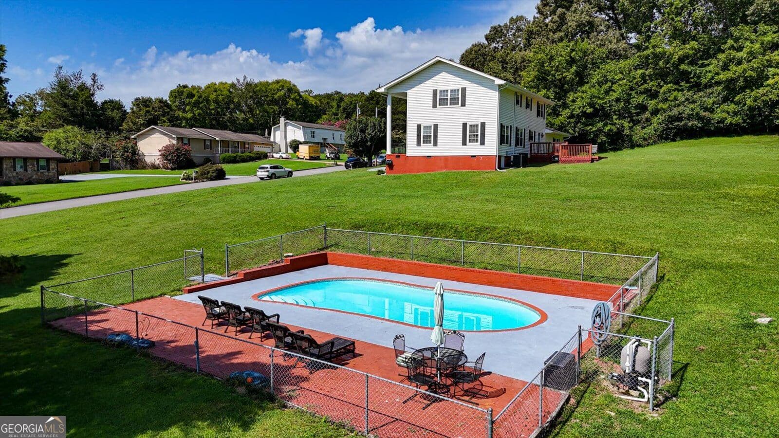 4 bedroom, 2.5 bathroom, 2,952 sq ft single family residence for sale at 60 Shamrock Drive, Ringgold, GA 30736 — photo 5