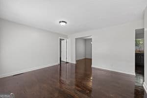 4 bedroom, 1.5 bathroom, 1,404 sq ft single family residence for sale at 899 E Glochester Place, Norcross, GA 30071 — photo 4