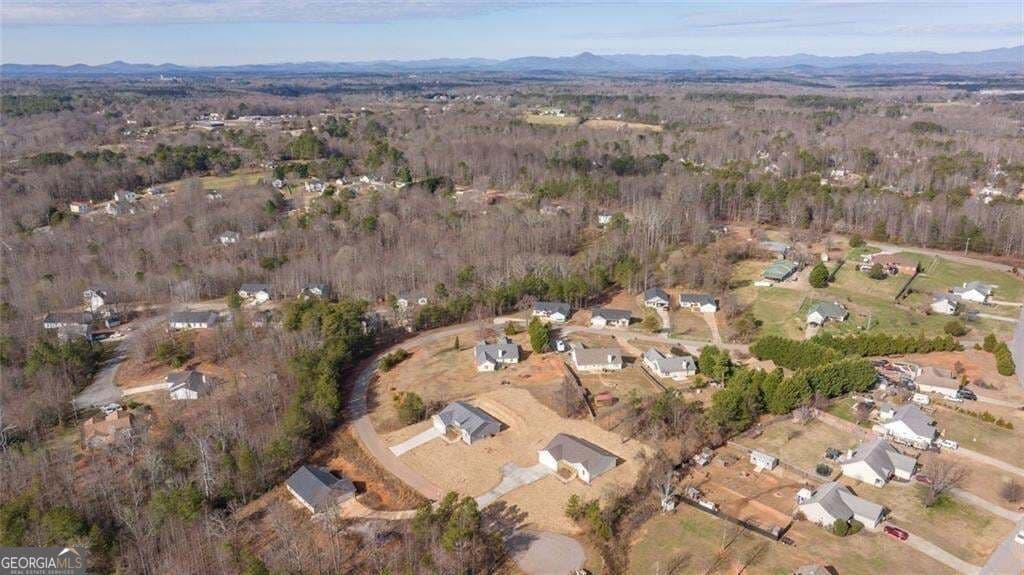 3 bedroom, 2 bathroom, 1,618 sq ft single family residence for sale at 613 Cypress Drive, Mount Airy, GA 30563 — photo 5