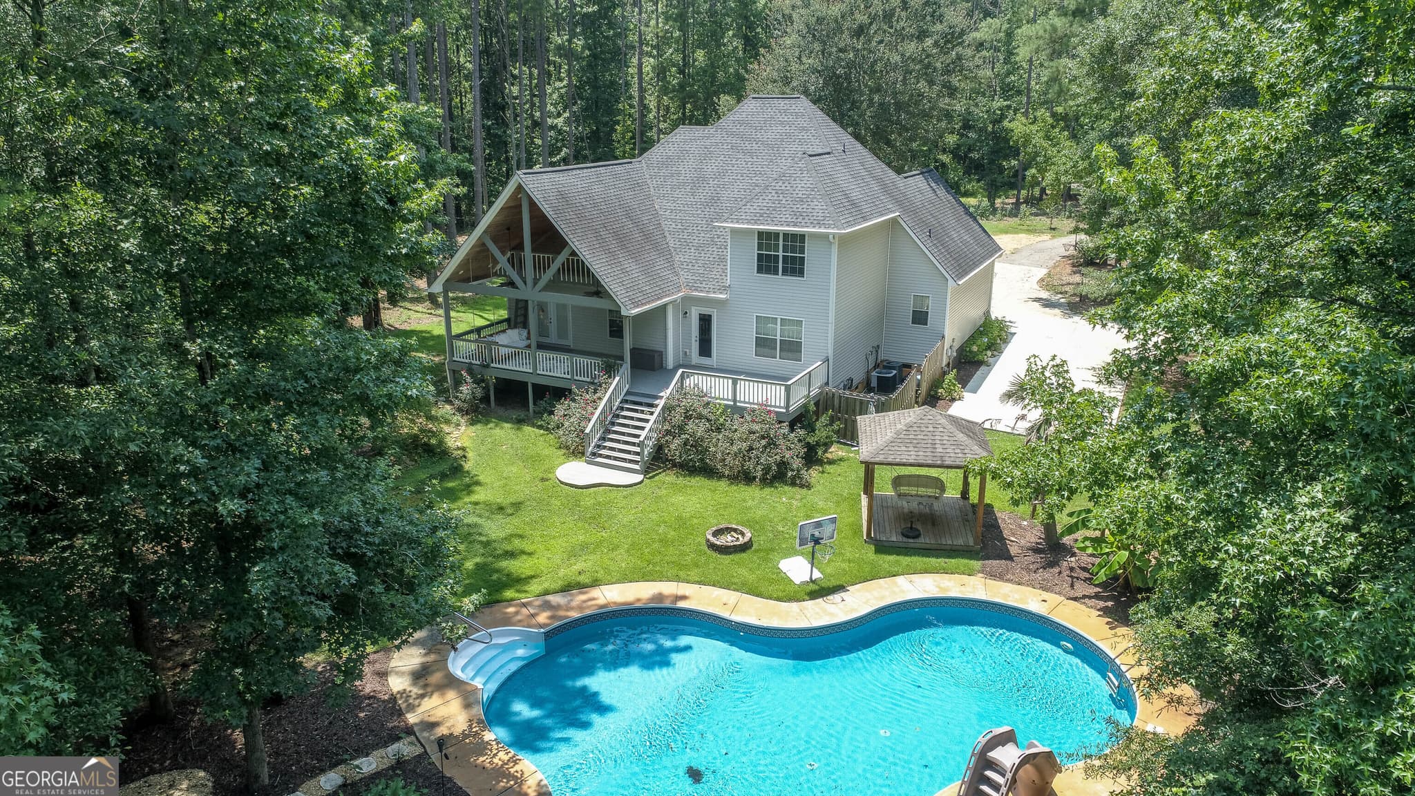 3 bedroom, 2.5 bathroom, 2,400 sq ft single family residence sold at 185 Mount Bethel Road, Mcdonough, GA 30252